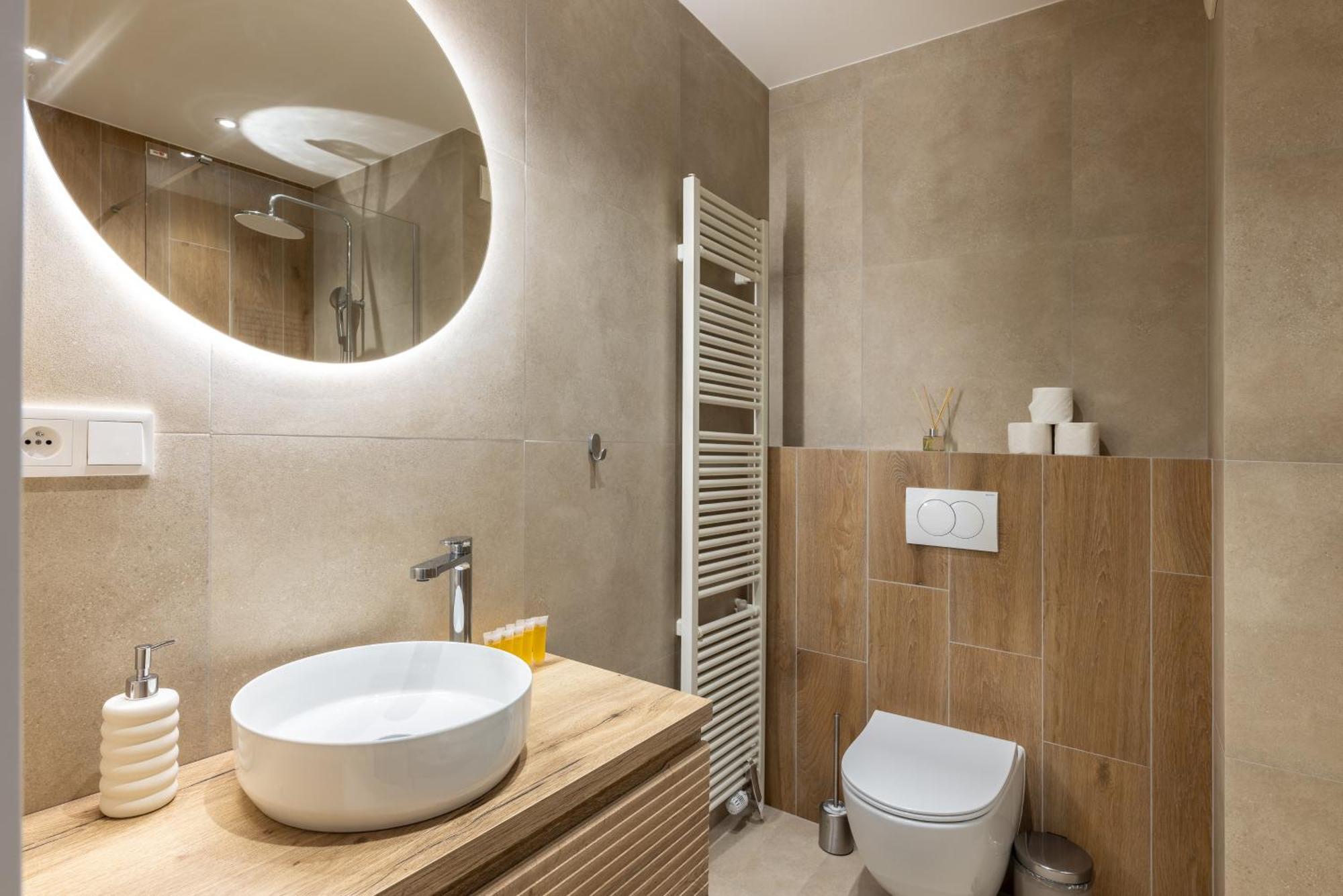 Boho Renovated Close To National Theather Apartament *